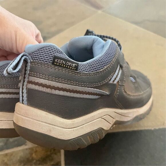 KEEN Youth Targhee Waterproof Hiking Shoes Purple Size 5 Unisex Kids - Picture 3 of 5